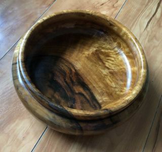 Pete Nelson signed wood turned wood bowl footed quality crafted 8