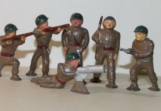 Barclay soldiers group of 6 3