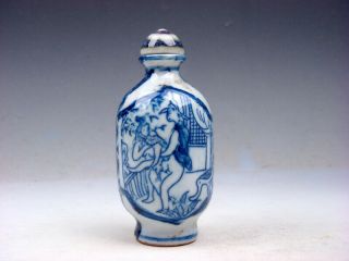 Vintage Blue&white Exotic Figurines Painted Porcelain Snuff Bottle 04251901
