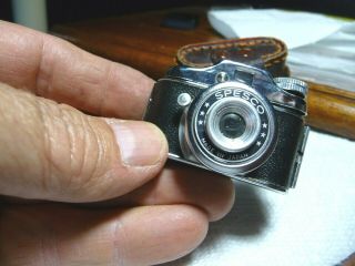 Vintage Spesco MINIATURE CAMERA with Leather Case Japan 2