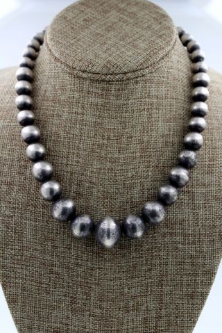 Navajo Sterling Silver Vintage Graduated Bead Necklace