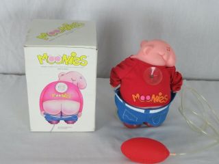 1988 Moonies Car Window Gag Gift Character Vintage 80s The