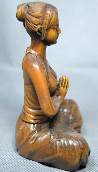 China Auspicious Collectable Old Handwork Boxwood Carve Pray Beauty Belle Statue 2