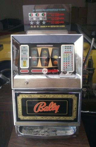 25 Cent Bally " 742a Money Honey " Antique Slot Machine