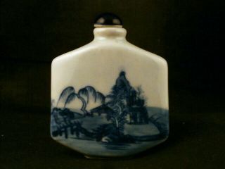 Special 19thc Chinese Blue & White Porcelain Landscape Flat Snuff Bottle Z122
