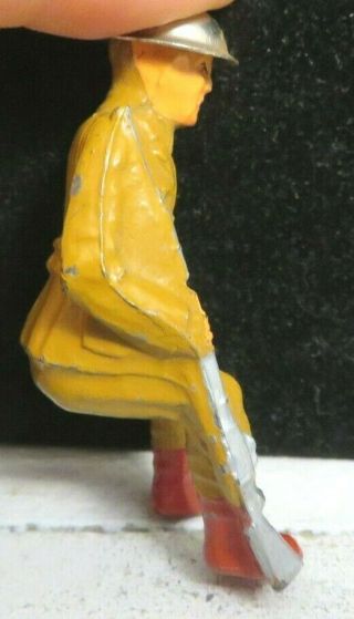 Vintage Barclay Lead Toy Soldier Sitting Position B - 115 Paint 3