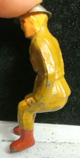 Vintage Barclay Lead Toy Soldier Sitting Position B - 115 Paint 4