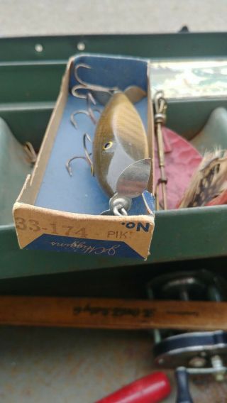 Antique Fishing Lure Tackle Box & Contents 5