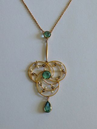 Delightful Art Nouveau 15ct Gold Aquamarine & Seed Pearl Pendant Necklace