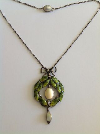 Wonderful Arts & Crafts Green Enamel & MOP Pendant Necklace 2