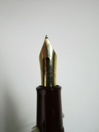 Vintage burgundy PELIKAN 140 pistonfiller fountain pen flexy 14ct KM nib 2