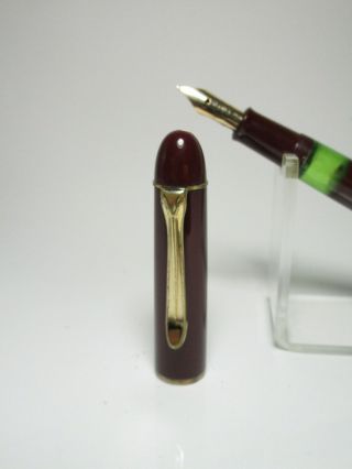 Vintage burgundy PELIKAN 140 pistonfiller fountain pen flexy 14ct KM nib 4