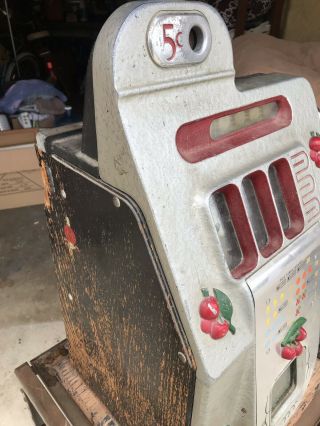 Mills 5 Cent Black Cherry Antique Slot Machine 1940s 2