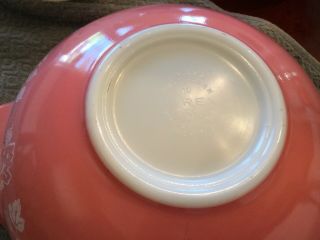 VINTAGE PINK GOOSEBERRY Pyrex CINDERELLA SET OF 4 Nesting Mixing Bowls COMPLETE 3