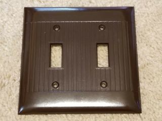 Vintage Mid Century Sierra Bakelite Ribbed Lines Double Light Switch Plate Cover