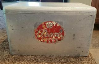 Vintage Xxx Pearl Lager Beer Aluminum Ice Chest