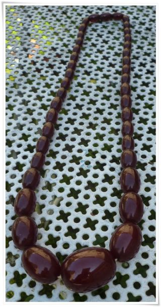 Art Deco Cherry Amber Bakelite Graduated Oval Beads Necklace 61.  5 Grams