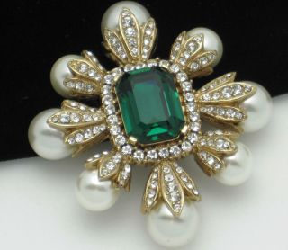 CINER Figural Cross Brooch Emerald Glass Pearl Rhinestone Pin 20 7