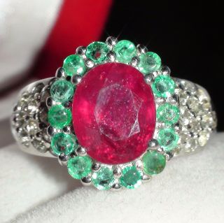 Natural Ruby,  Emerald,  Sapphire 25.  61 Ct Ring,  Vintage Estate 925 Sterling Silver.