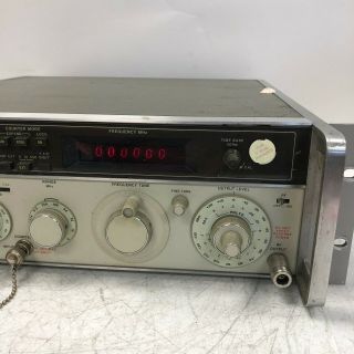 Vintage HP Hewlett Packard 8640B Signal Generator and 3