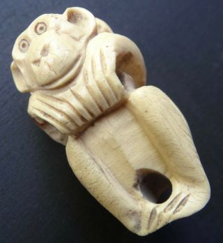 antique vintage carved wood netsuke toggle bead pendant monkey animal - N331 2