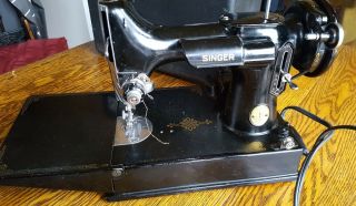 Vintage Singer Featherweight 221 - 1 sewing machine with case and Pedal 3