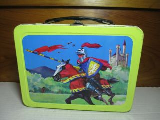 Vintage Gallent Knight Horse Sword Shield Metal Lunch Box Yellow No Thermos