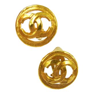 Authentic Chanel Vintage Cc Button Earrings 1.  0 " Clip - On Gold - Tone Ak22435