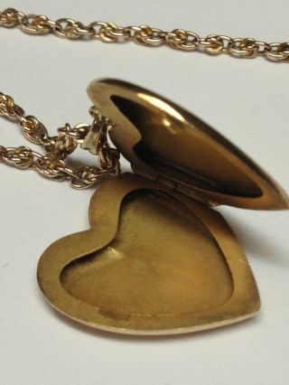 VINTAGE 14K GOLD HEART LOCKET PENDANT NECKLACE,  14K CHAIN 24 3/4 INCHES 2