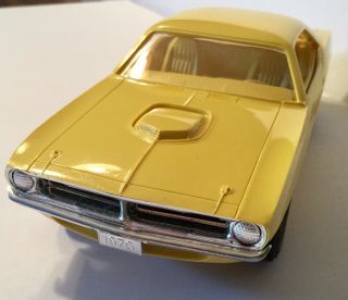 1970 Plymouth Barracuda Hemi Cuda Dealer Promo Lemon Twist Yellow Rare Vintage