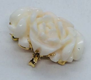 Vintage 14k Yellow Gold Carved Angel Skin Coral Flower Pin Pendant