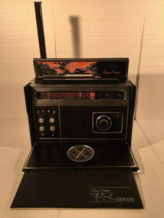 Vintage Zenith Trans - Oceanic Twelve Band Radio Model R7000 Made In Taiwan