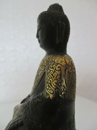 Signed Chinese Oriental Chased Gilt Bronze Figure of Buddha - Deity 7