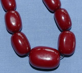 Vintage Art Deco Cherry Amber Bakelite Barrel Form Bead Necklace 60.  9g