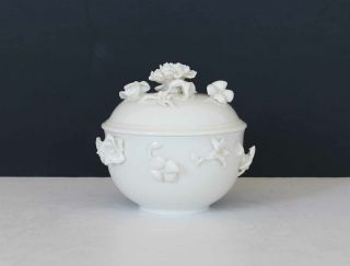 Nymphenburg Blanc de Chine Porcelain COVERED BOWL with Applied Flowers Germany 4