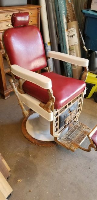 Theo A.  Kochs vintage antique barber chair 7