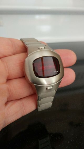 Pulsar P4 Executive Rare 24hr Vintage digital Led Time Computer Watch Solid band 9