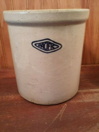 Vintage Pacific Stoneware Pottery Crock 2 Quart 6 1/2 " Tall