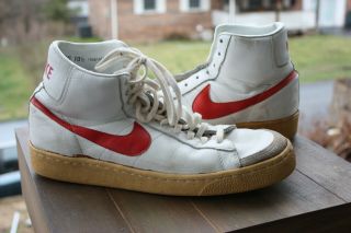 Nike Vintage Blazer High 1970s Vintage Sneakers White Red 10 1/2