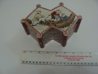 OLD RARE ANTIQUE CHINESE FAMILLE 8 ANGLE PORCELAIN JAR MARKED 8