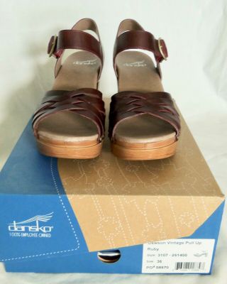 DANSKO style Dawson Vintage Pull Up color Ruby Cordovan Size 36 6 4