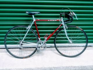 Vintage Vitus 979 Dural Road Racing Bike.  54cm -