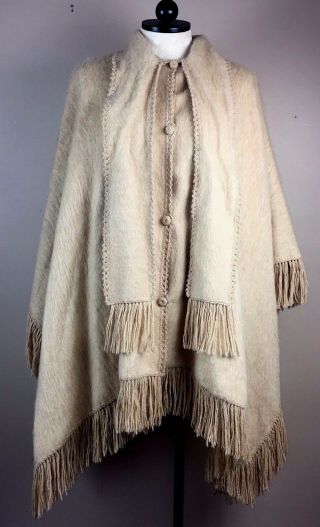 Rare Stunning Vintage Ivory Cape Wool Wrap Poncho Fringed Crocheted