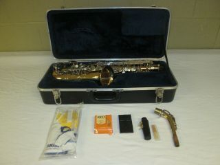 Vintage Reynolds Alto Saxophone,  Model Sx53jn R.  O.  C W/ Accessories
