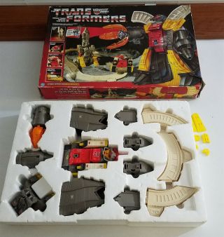 Transformers Omega Supreme G1 Hasbro 1985 Vintage