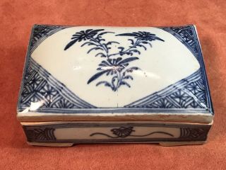 Antique Chinese porcelain Blue White Box Inscriptions Stoneware Jewelry trinket 3