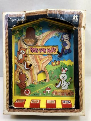 Vintage 1974 Tomy Pass The Nuts Flipper Game No.  1005 W/ Box