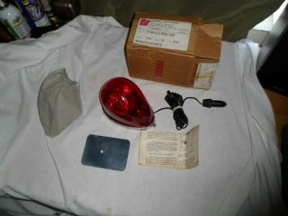 Vintage Federal Signal Fireball Fbh11 12 Volt Series A2 Teardrop Nos