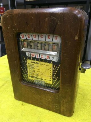 Vintage Deuces Wild Coin Op Trade Simulator Slot Machine