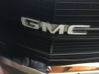 Gmc Sprint Grille Emblem 70 